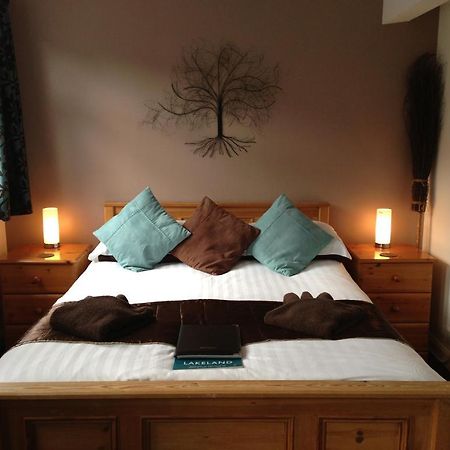 Number 80 Hotel Bowness-on-Windermere Buitenkant foto
